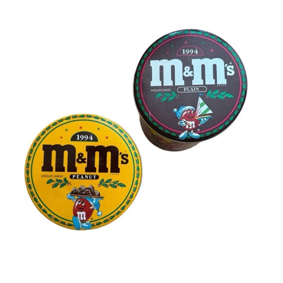 VTG M&M 1994 Set of 2 Plain & Peanut Flavored Christmas Theme Collectible Tins - Picture 8 of 9